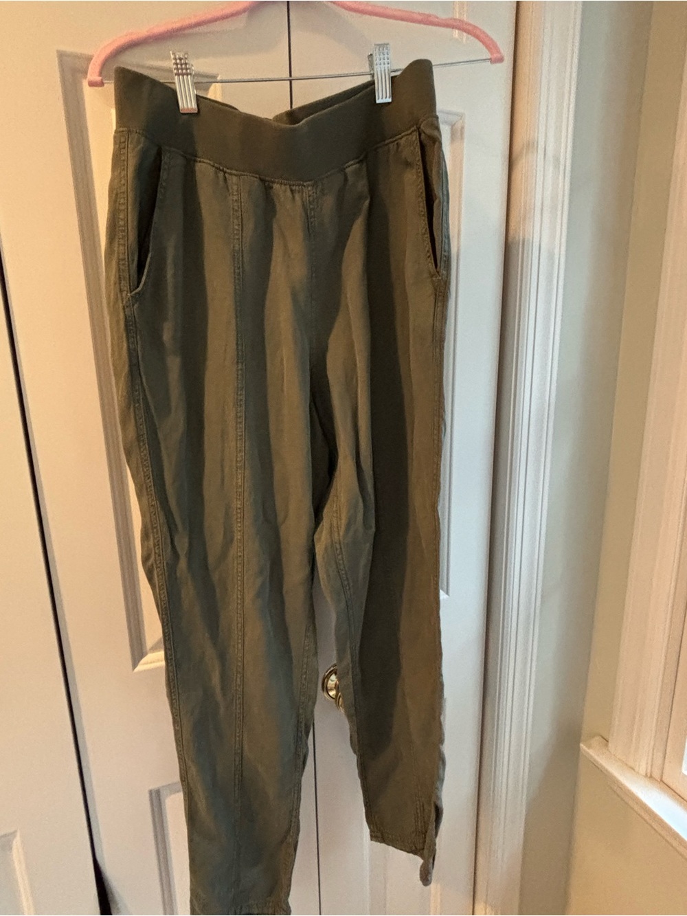 Faherty Olive Green Cropped Cargo Pants, small